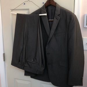 Kenneth Cole Grey Pin Stripe Suit 42S